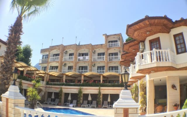 Ates Otel