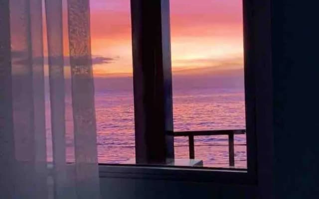 Alegria Water Front Beach House