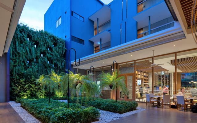 Holiday Inn Express Phuket Patong Beach Central by IHG