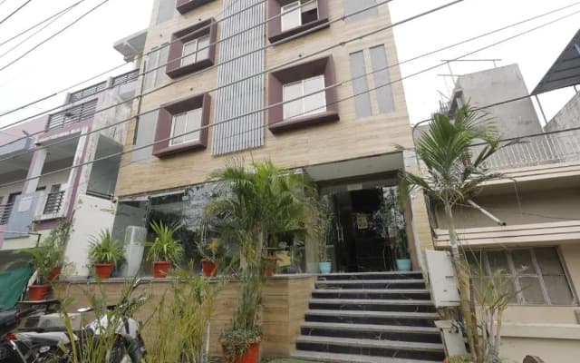 Hotel Pride Inn