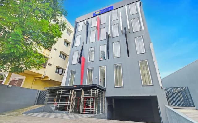 Fabhotel White Ridge Shivam