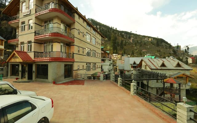 Kufri Heritage Resort & Spa