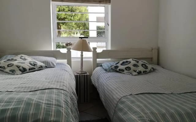 Hermanus Beach Cottage 2