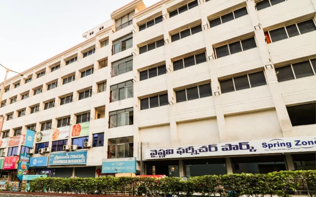 SPOT ON 71591 Srinivasa Residency
