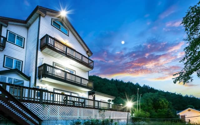 Secret Garden Pension