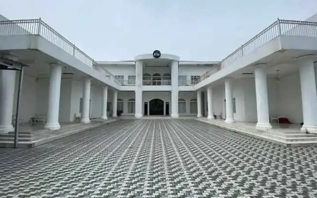 Griya RW Family Guest House Redpartner