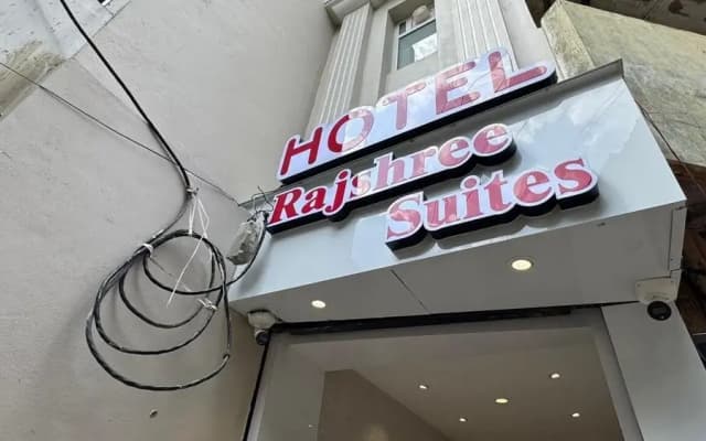 Hotel Rajshree Suites