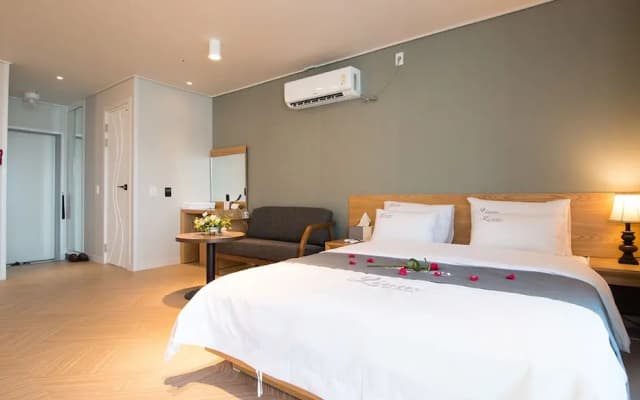 Yeosu Lium Spa Hostel
