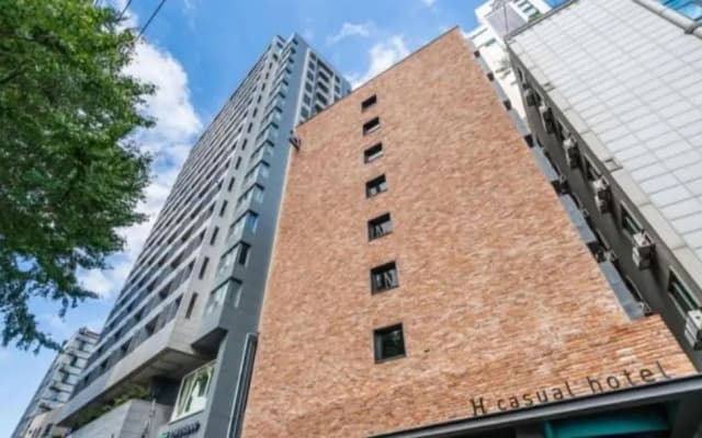 H hotel