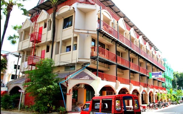 Отель Boomerang Inn