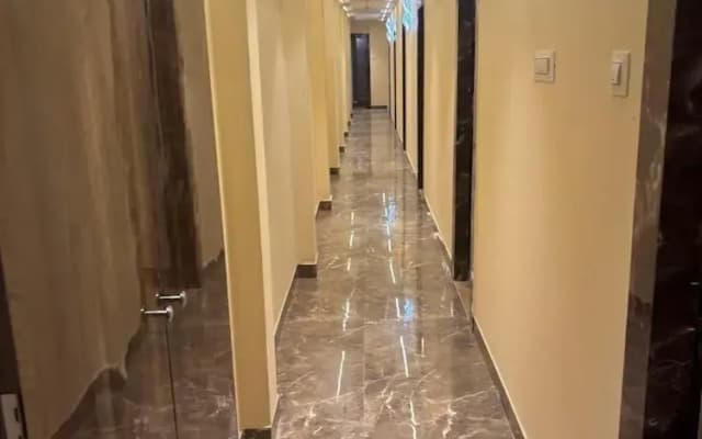 Hotel Crystal Castle