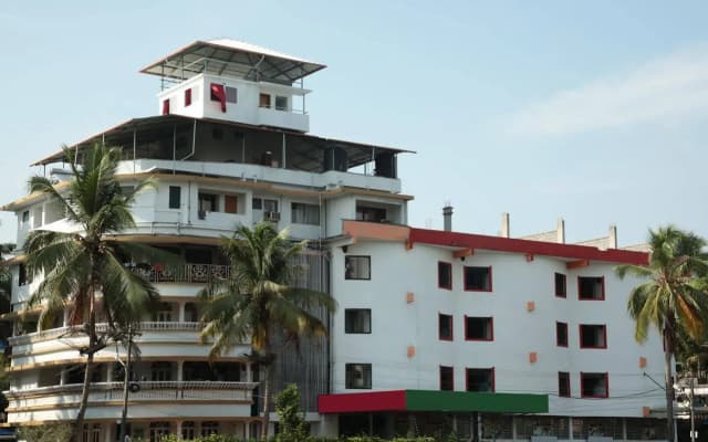 Oval Palace