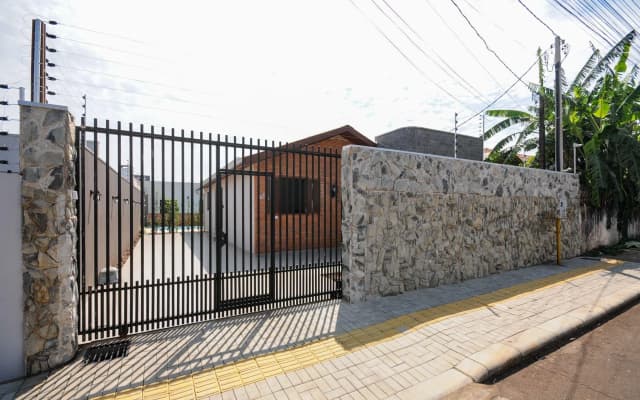 12 Hóspedes   Piscina àgua Salgada E área Gourmet