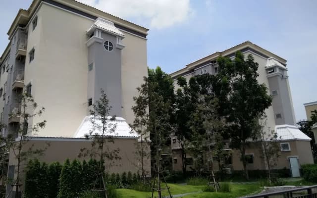 The Green View Hotel