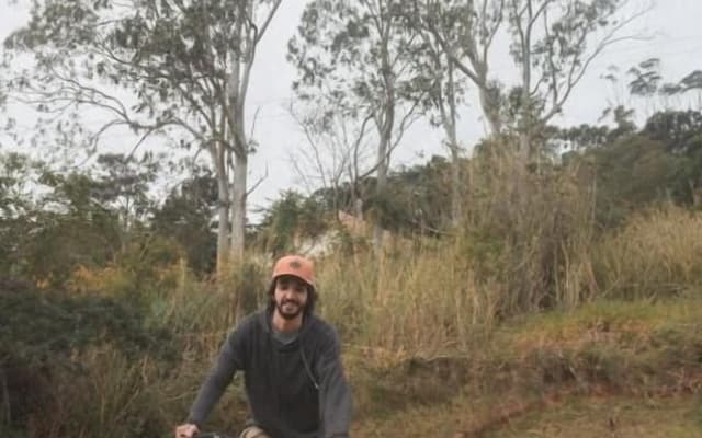 Nomades Riverside - Adventure Hostels & Coworking