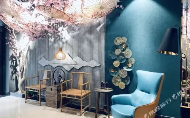 Yazun Hotel