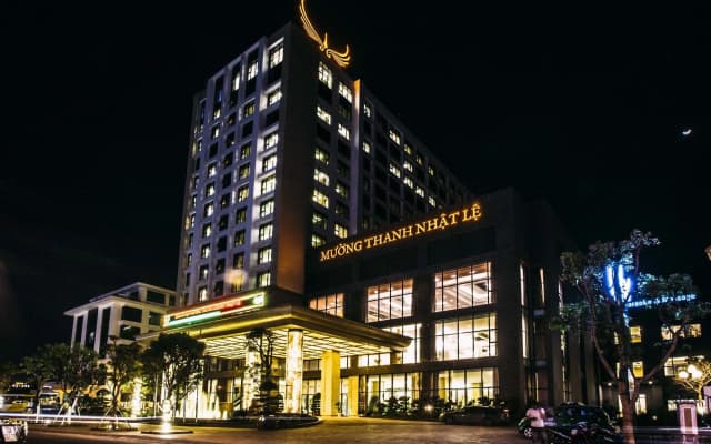 Muong Thanh Luxury Nhat Le Hotel