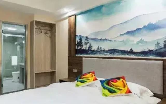 Huzhou Yunduo Hotel