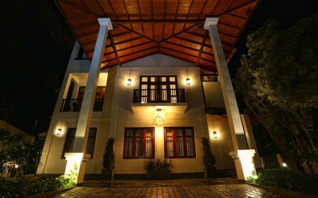 Rivora Residence