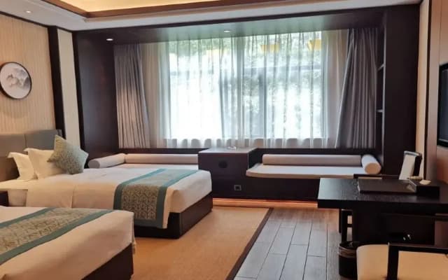 Ramada by Wyndham Xianning Xishan Mountain
