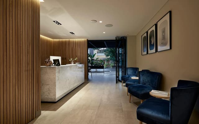14 Urban Hotel