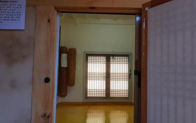 Jukheon Traditional House