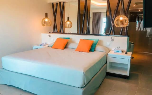 Hotel Valentin Cayo Cruz