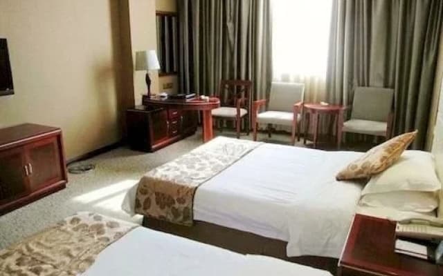 Yangzhong New World Hotel