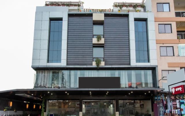 Townhouse 704 Hotel Divya Palace
