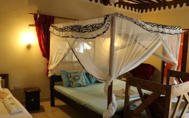 Room-a Wonderful Beach Property in Diani