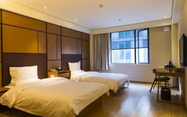 Ji Hotel (Linyi Jinqueshan Road)