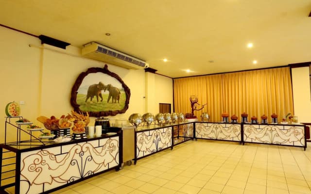 Kandyan Reach Hotel