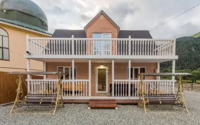 The_guest_house_maral