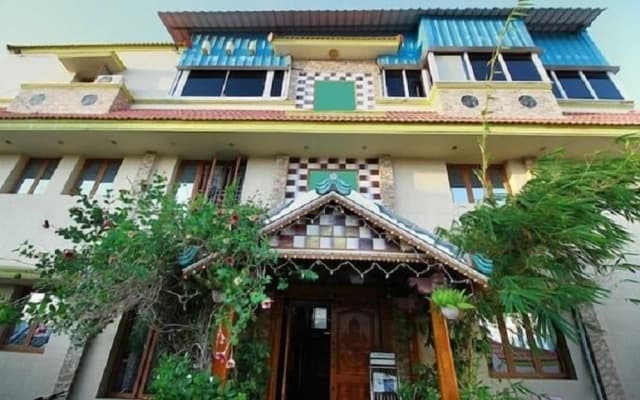 Hotel Vaani Villa By Royal Stay