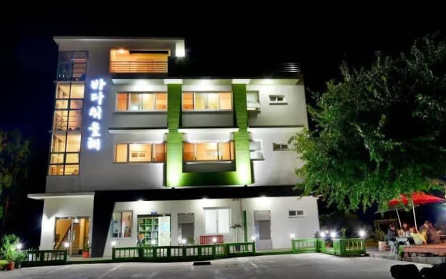 Jeju Bada Wi Olle Pension