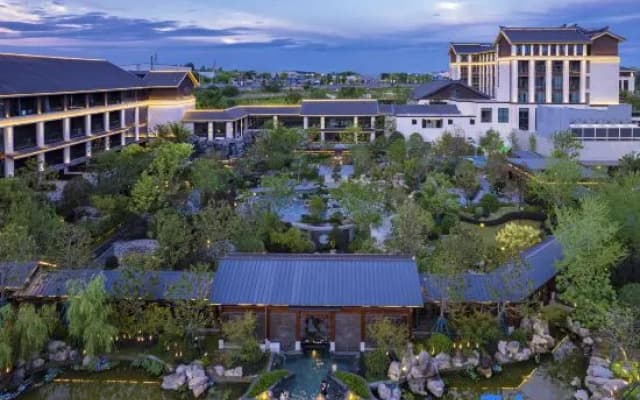 Jingmen Shuangquan Hot Spring Hotel
