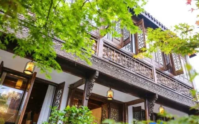Jinglan wuzhenyuan Xiaoxiao courtyard B & B
