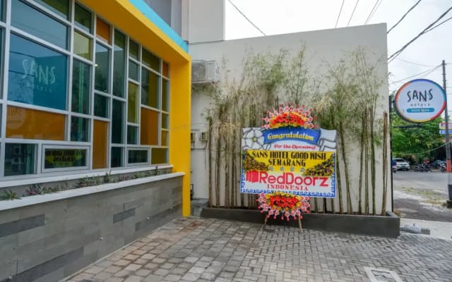 Sans Hotel Good Wish Semarang