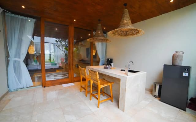 Ubu Villa Sujiva