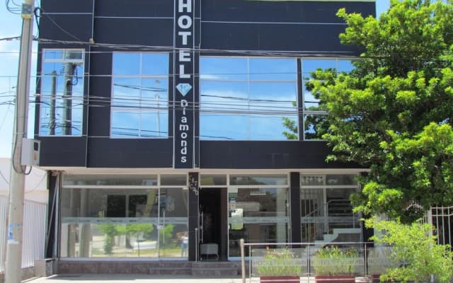 Hotel Diamonds