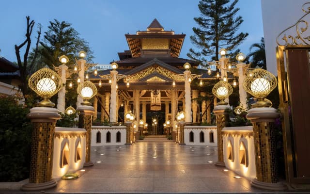 Quality Beach Resorts and Spa Patong
