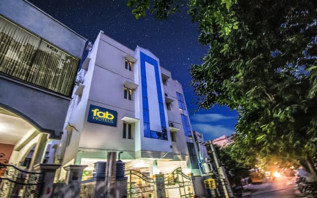 Fabhotel Aditya Yatri Nivas