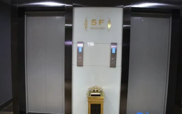 Xinshidai Holiday Hotel