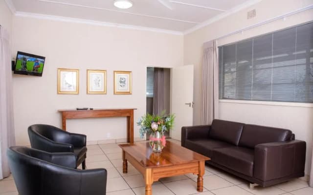 Palm Park Hotel