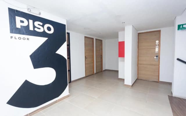 Novus Laureles