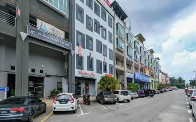 OYO 89492 Carlton Inn Bukit Ubi