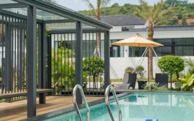 Taihu Qianshe Island Style Holiday Homestay