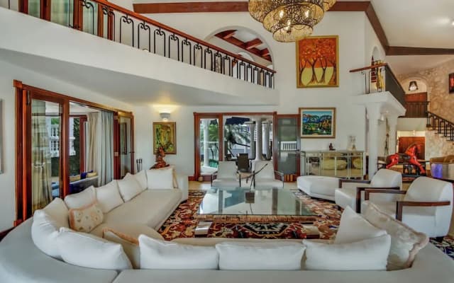 5-star villa for rent in Moroccan-style
