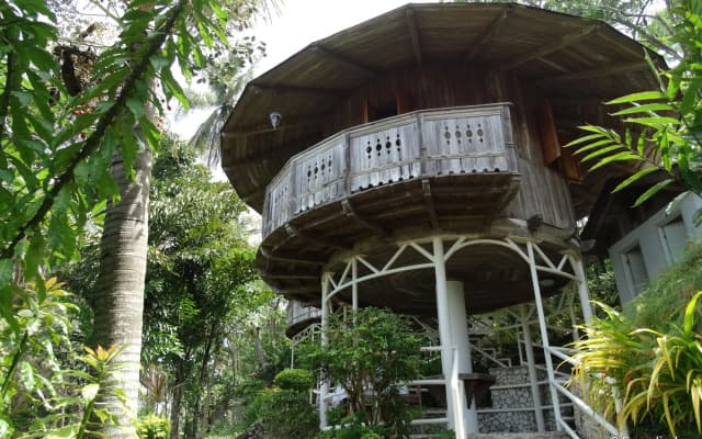 Hof Gorei Beach Resort