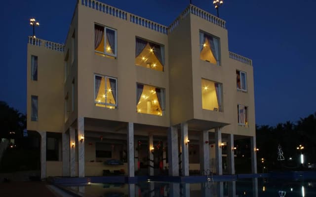 Trang An Beach Resort